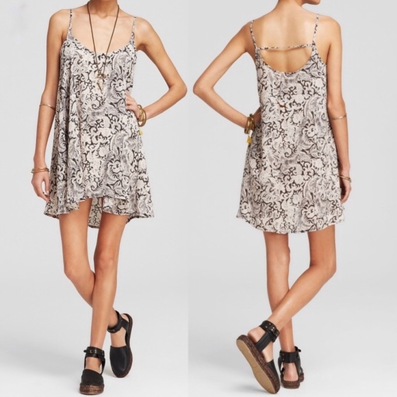 Free People Dresses & Skirts - Free People Intimates Paisley Dress Slip